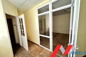 комерційна за адресою Кловський узвіз, 18
