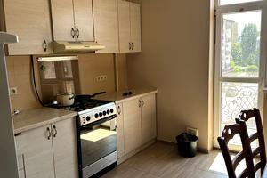 квартира за адресою Бориса Тлехаса вул., 18