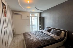 квартира за адресою Зоопаркова вул., 12