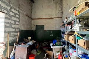 комерційна за адресою Верстова вул., 33