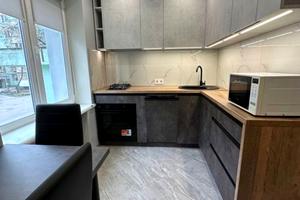 квартира за адресою Менахем-Мендл Шнеєрсона вул. (Мініна), 5