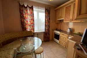 квартира за адресою Йорданська вул. (Лайоша Гавро), 11