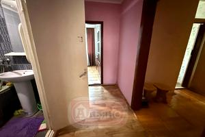 квартира за адресою В'ячеслава Чорновола вул., 27