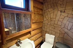 комерційна за адресою Київська вул., 5