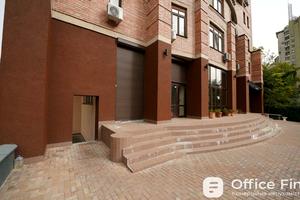 комерційна за адресою Олександра Кониського вул., 28А-30А