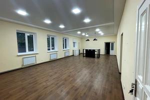 коммерческая по адресу Нарвська, 19