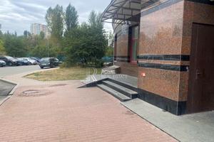 комерційна за адресою Машинобудівників вул., 51