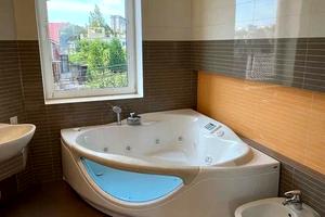 будинок за адресою Бернардацці вул. (Красних Зір), 5