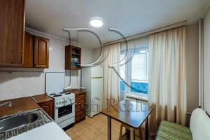 квартира за адресою Академіка Булаховського вул., 42/43