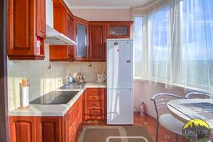 квартира за адресою Володимира Івасюка просп. (Героїв Сталінграду), 4