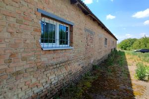 комерційна за адресою вул. Колгоспна, 22б