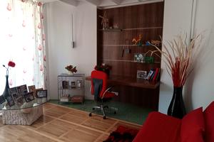 будинок за адресою Анни Ахматової вул., 4