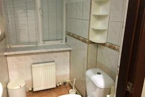 комерційна за адресою Базарна вул., 25
