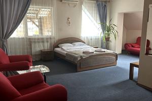 квартира за адресою Саєнка, 14