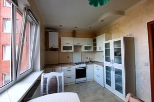 квартира за адресою Академіка Гнатюка вул., 20