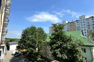 квартира за адресою Урожайна вул., 7-А