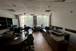 комерційна за адресою Кудрявський узвіз, 4-А