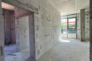 комерційна за адресою Боднарська вул., 12
