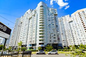комерційна за адресою Бориса Гмирі вул., 4