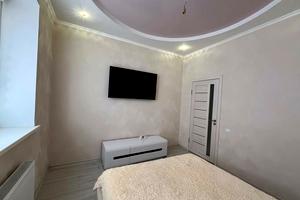 квартира за адресою Лазурна вул., 5