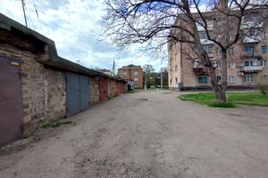паркомісце за адресою Українська вул., 122