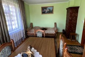 будинок за адресою Озерна