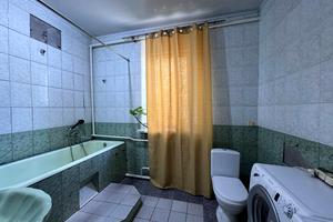 будинок за адресою Григорія Квітки-Основ'яненка вул. (Петровського)