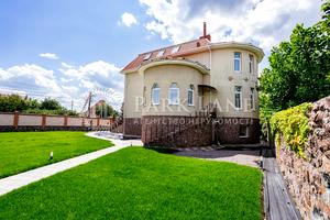будинок за адресою Молодіжна вул.