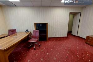 комерційна за адресою Шовковична вул., 42-44