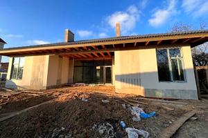 будинок за адресою Урожайна, 7