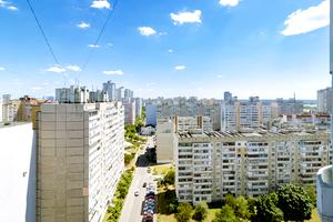 комерційна за адресою Бориса Гмирі вул., 4