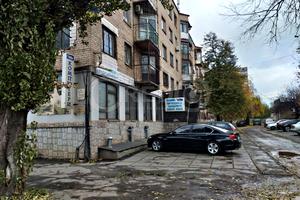 комерційна за адресою Кобилянського вул., 219