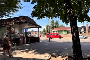 коммерческая по адресу Вокзальная ул. (Петровського), 8