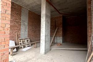 комерційна за адресою Леоніда Перфецького вул., 1