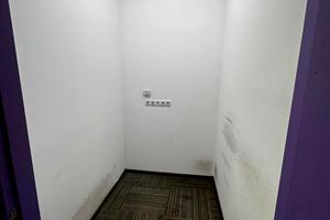 коммерческая по адресу Героїв Космосу ул., 4