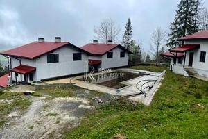 коммерческая по адресу бугель Магура, 3
