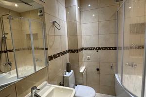 квартира за адресою Зоопаркова вул., 12