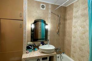 квартира за адресою поздовжня, 1б