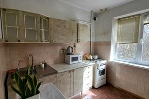 квартира за адресою Івана Павла 2, 8