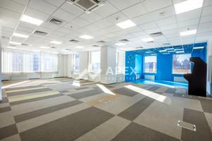 комерційна за адресою Жилянська вул., 75