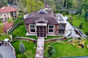 будинок за адресою Оборони Києва вул., 1