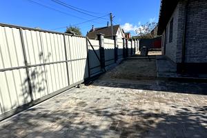 дом по адресу 12 лінія