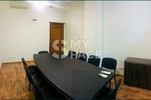 комерційна за адресою Лесі Українки бульв., 7-Б