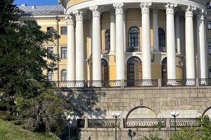 комерційна за адресою алея Героїв Небесної Сотні вул., 1