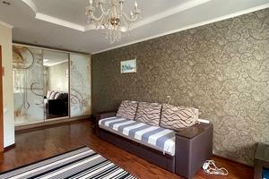 квартира за адресою Українська вул., 7е