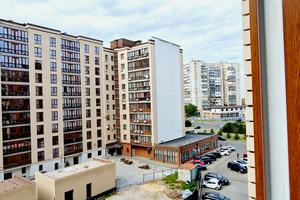 квартира за адресою Лазурна, 2