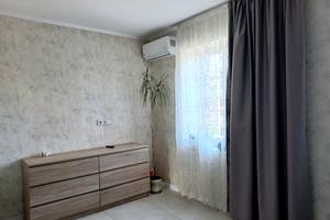 будинок за адресою с. Крижанівка, Бескаравайнова вул., 12