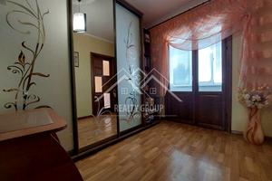 квартира за адресою Українська вул., 61