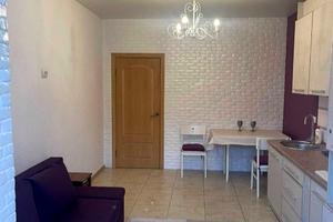 квартира за адресою Зарічанська вул., 11