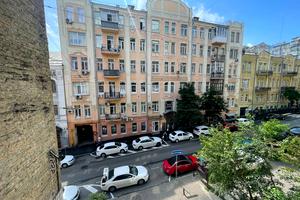 коммерческая по адресу Малая Житомирская ул., 10